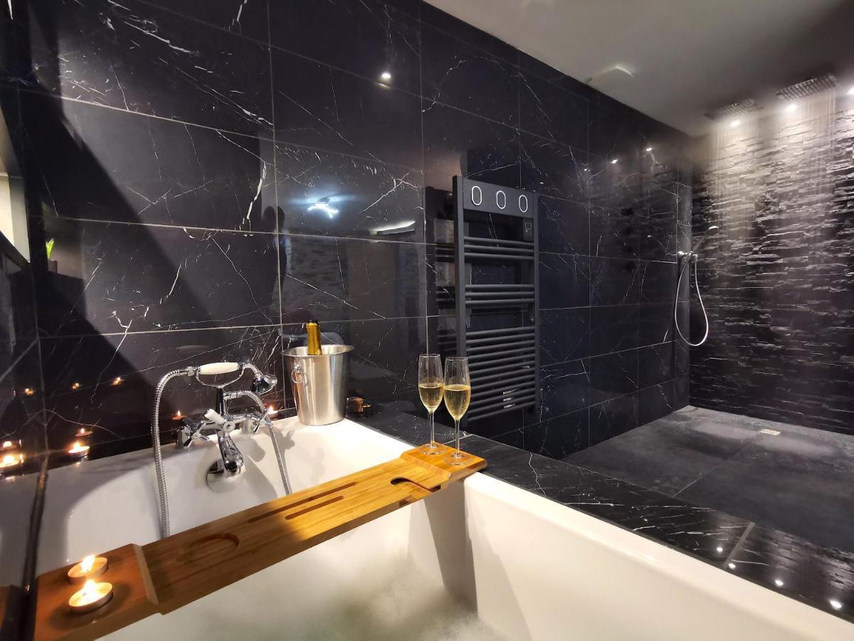 Appartement Luxueux Au Coeur De La Doutre Анже Екстериор снимка